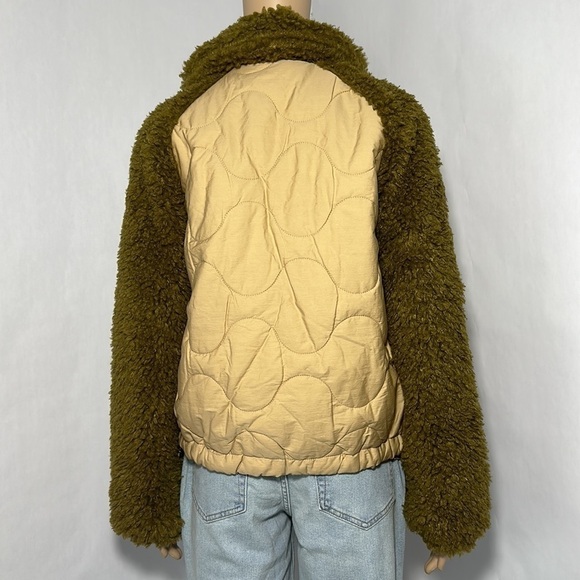 Women's Zip up Jacket with pockets by Universal Thread Brown Faux Fur  (5G3WRP) - Picture 2 of 6